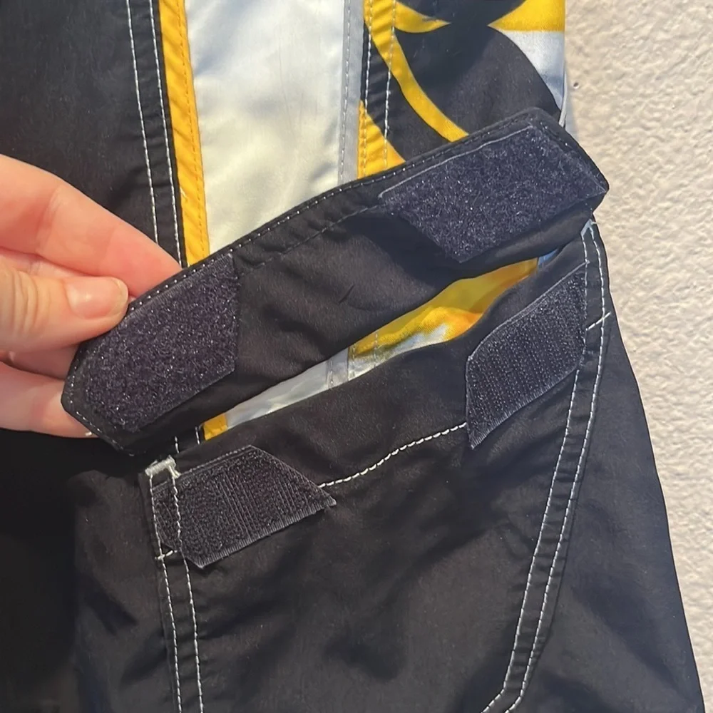 Speedo Men’s Board Shorts Swim Trunks Size Medium Quick Dry Black Yellow